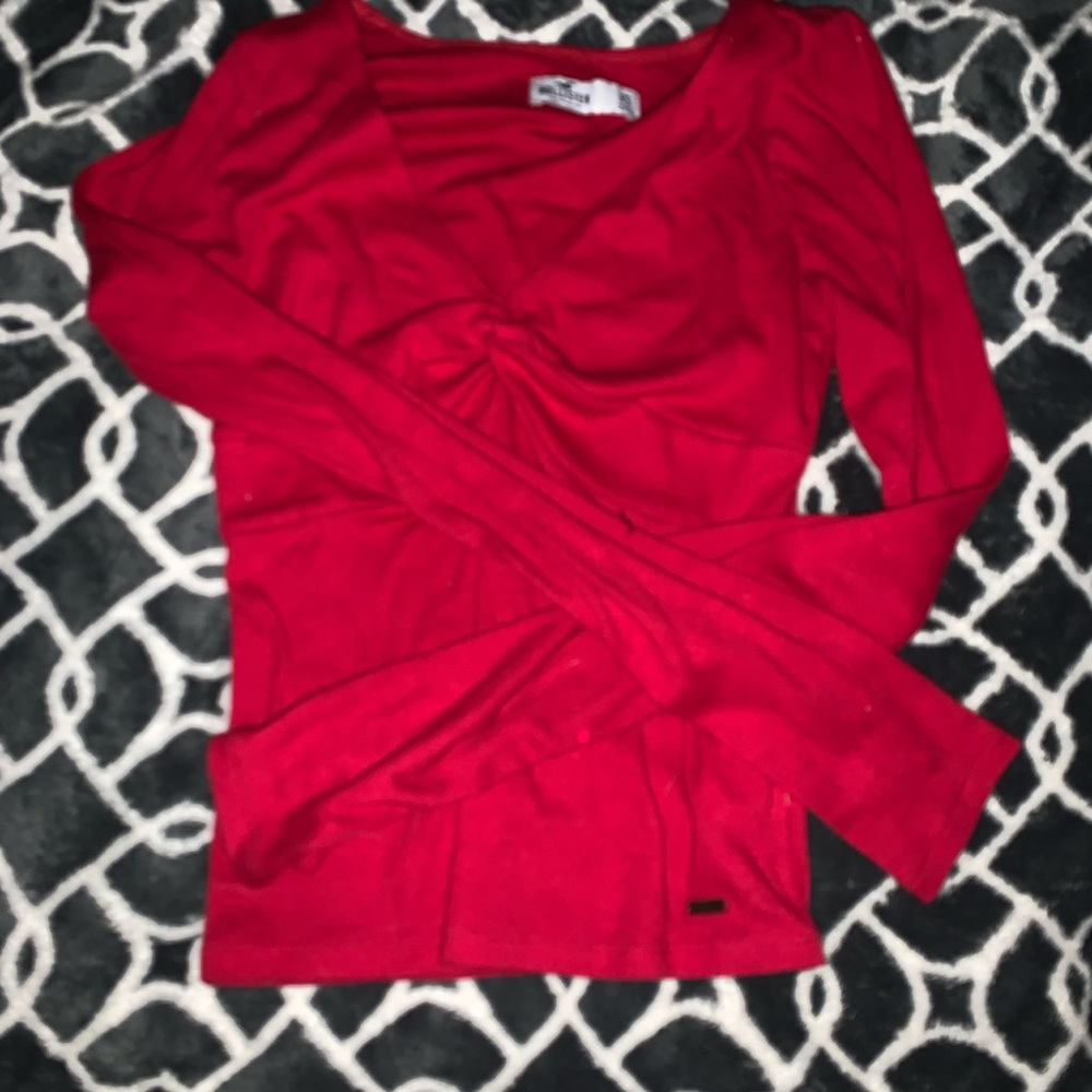 Hollister top
